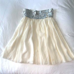 ALICE + Olivia Dress jeweled bust off white chiffon layered skirt strapless gown